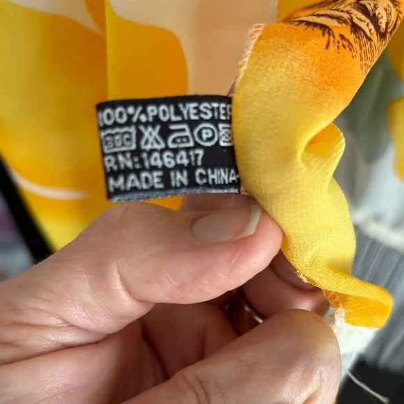 Vintage SAX colorful Sunlit Floral Kimono with Fringe - Picture 3 of 7